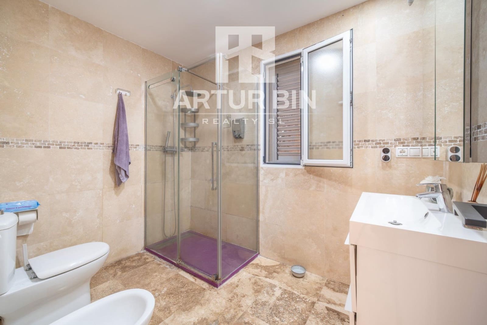 3 bedroom Villa for sale in Torrent with pool garage - € 579,000 (Ref: 9947942)