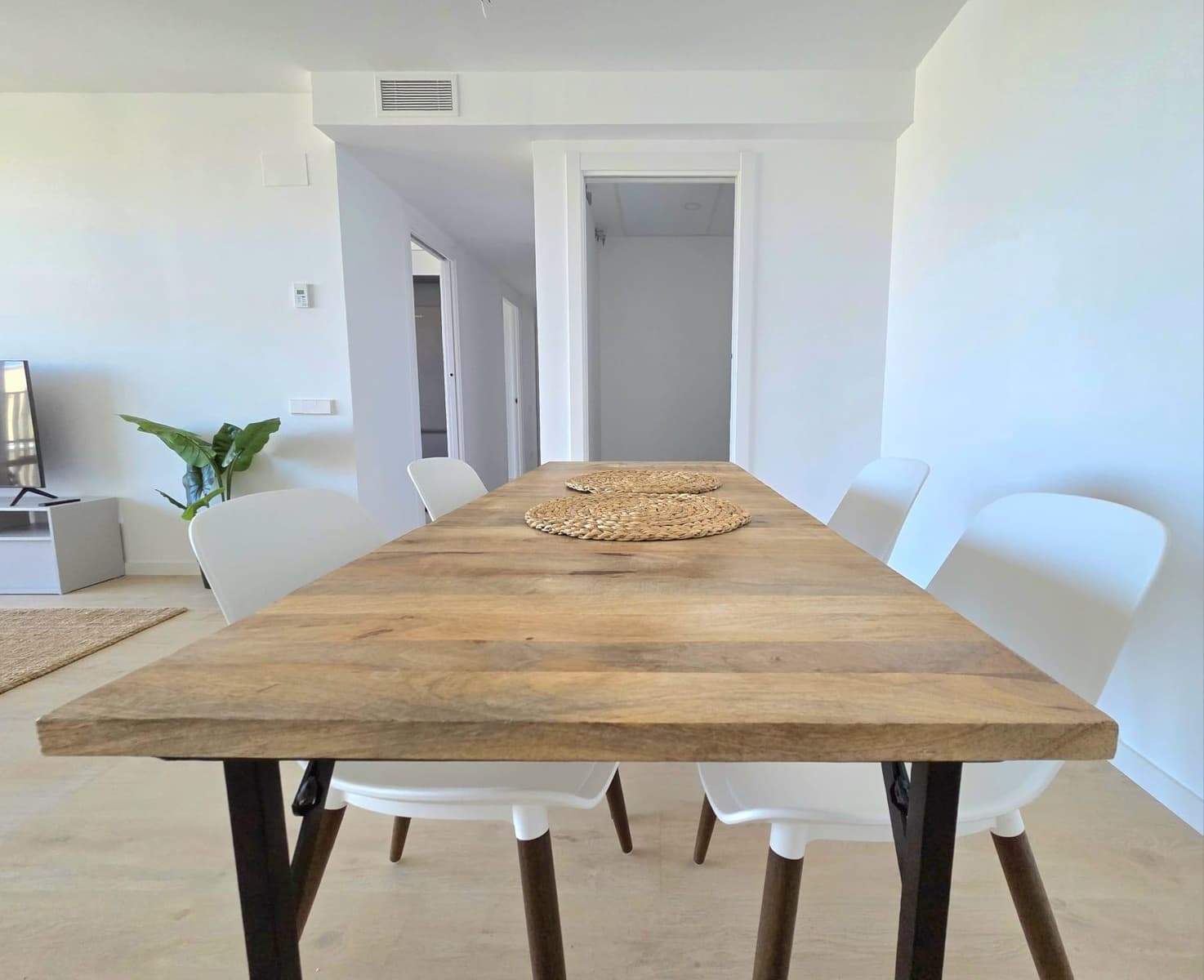 2 bedroom Flat for rent in Godella with pool garage - € 2,100 (Ref: 9952658)