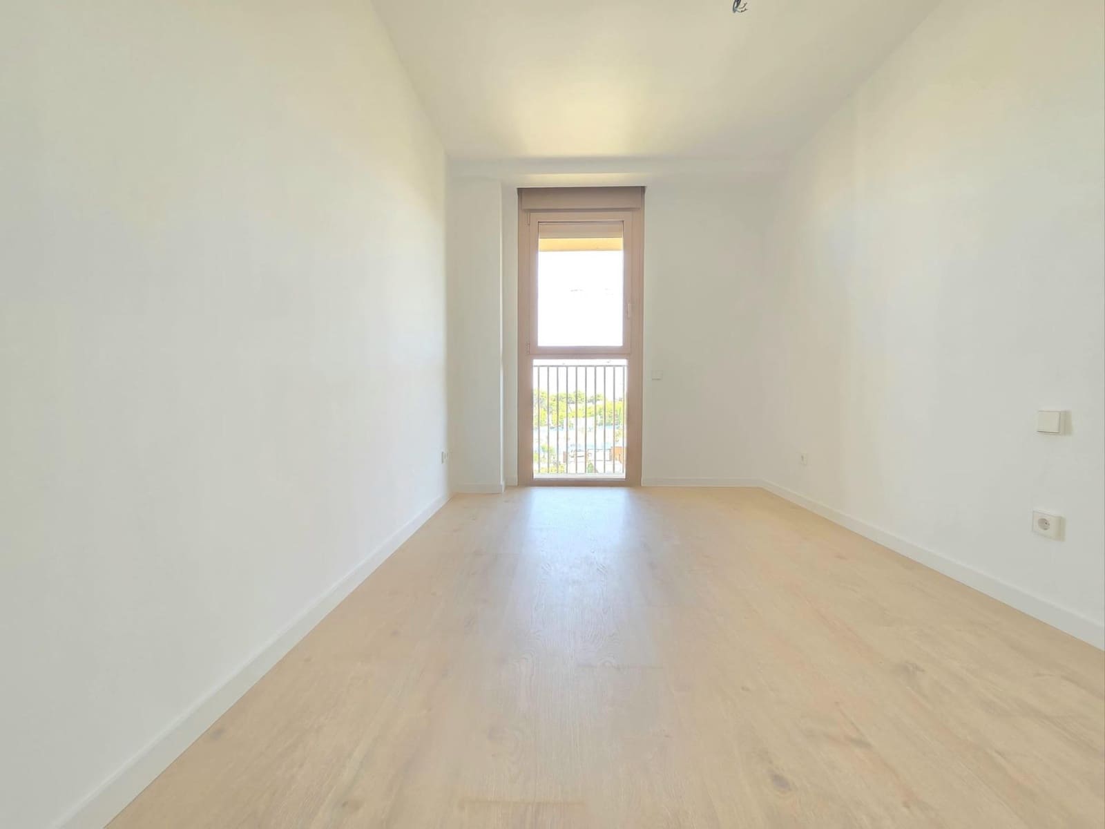2 bedroom Flat for rent in Godella with pool garage - € 2,100 (Ref: 9952658)