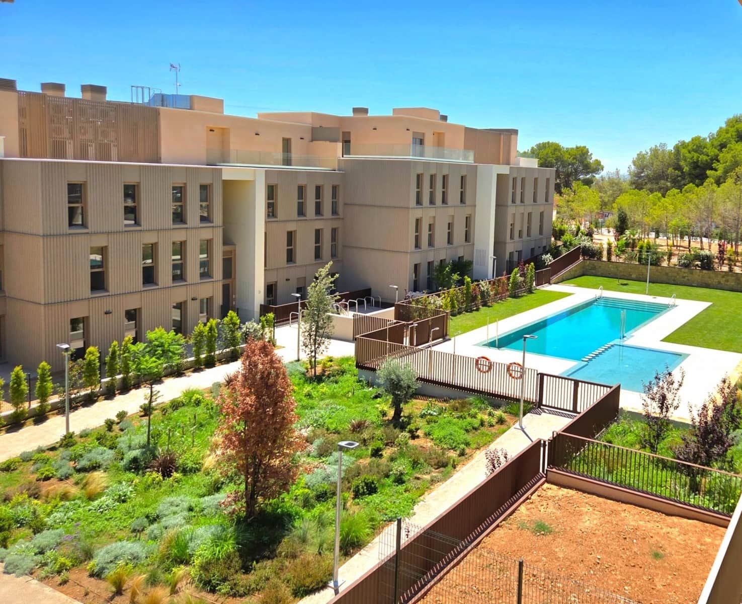 2 bedroom Flat for rent in Godella with pool garage - € 2,100 (Ref: 9952658)