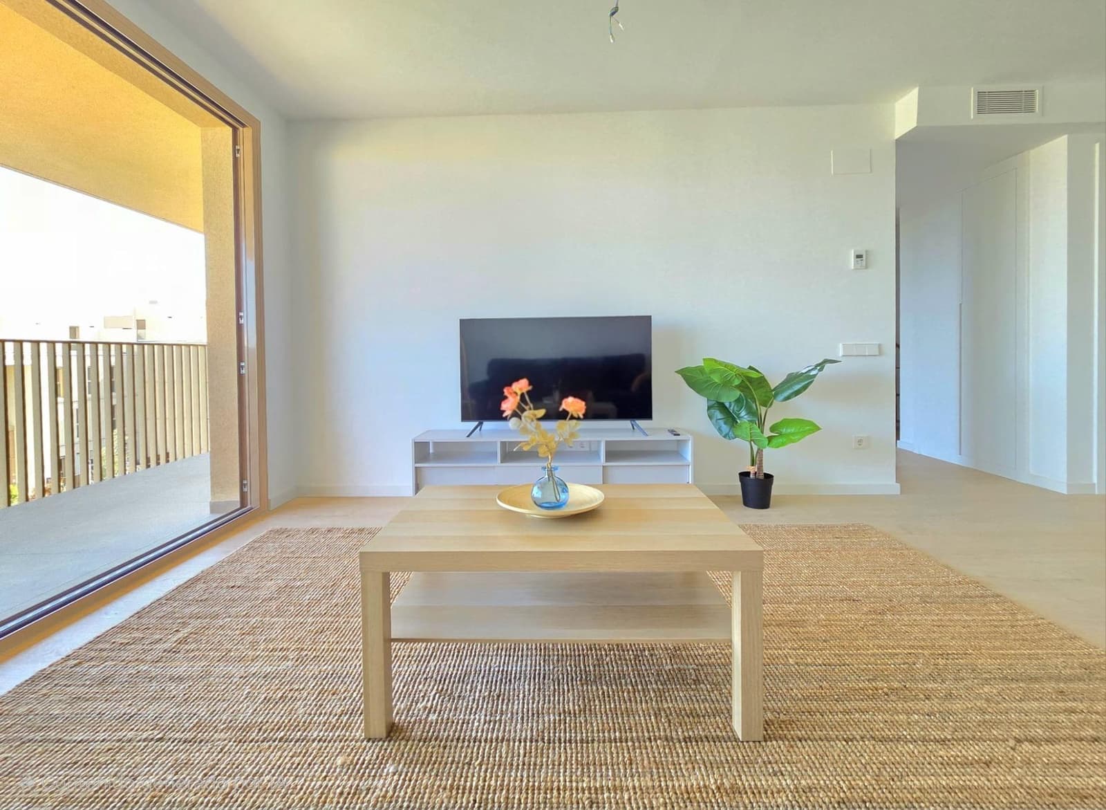 2 bedroom Flat for rent in Godella with pool garage - € 2,100 (Ref: 9952658)