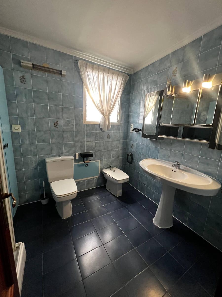 4 soveværelse Lejlighed til salg i Valencia by - € 198.000 (Ref: 9952659)