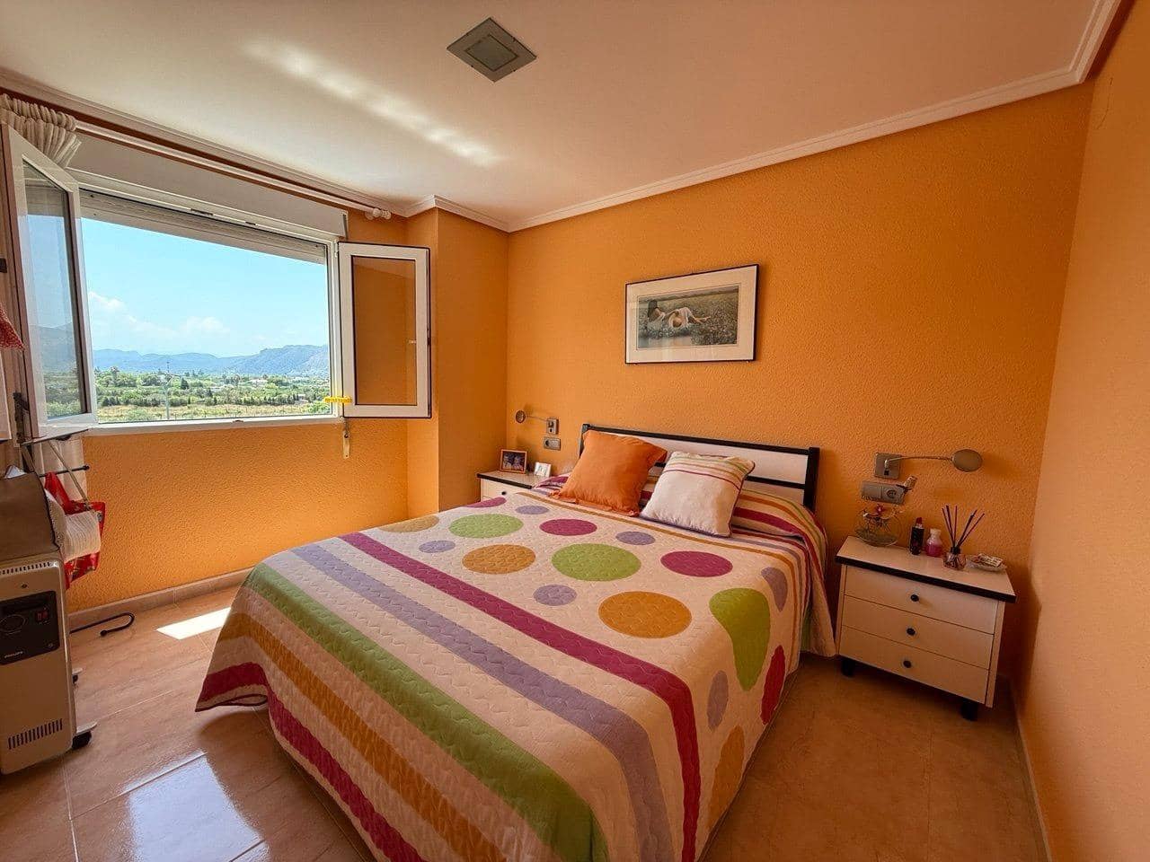 3 bedroom Flat for sale in Tavernes de la Valldigna - € 240,000 (Ref: 9954259)