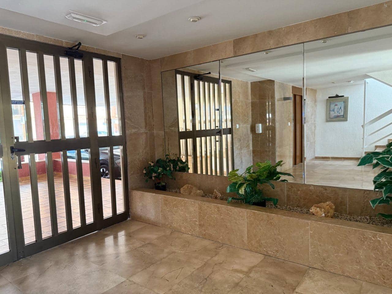 3 bedroom Flat for sale in Tavernes de la Valldigna - € 240,000 (Ref: 9954259)