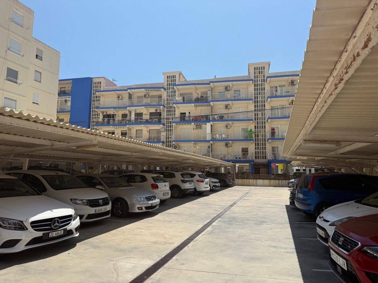 3 bedroom Flat for sale in Tavernes de la Valldigna - € 240,000 (Ref: 9954259)