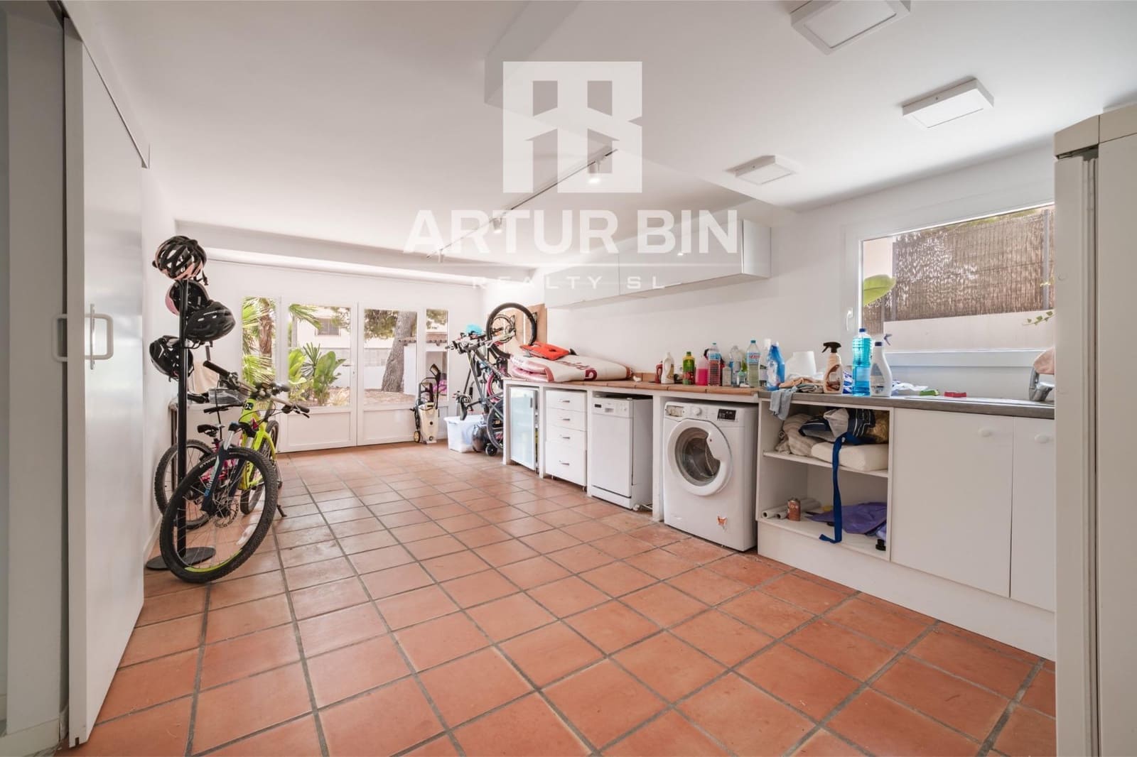 5 slaapkamer Villa te koop in Calpe / Calp met zwembad - € 719.000 (Ref: 9962743)