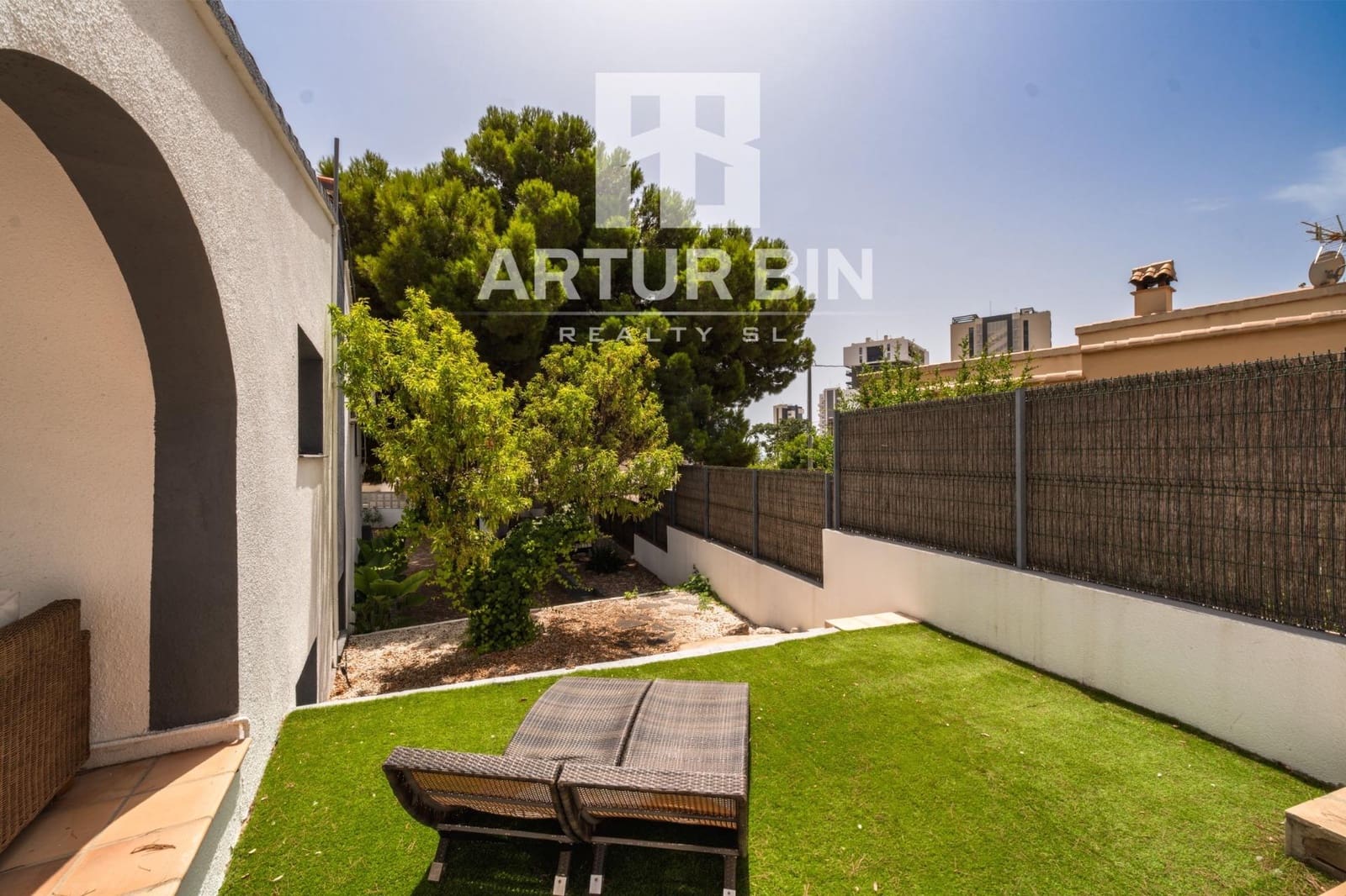 5 slaapkamer Villa te koop in Calpe / Calp met zwembad - € 719.000 (Ref: 9962743)
