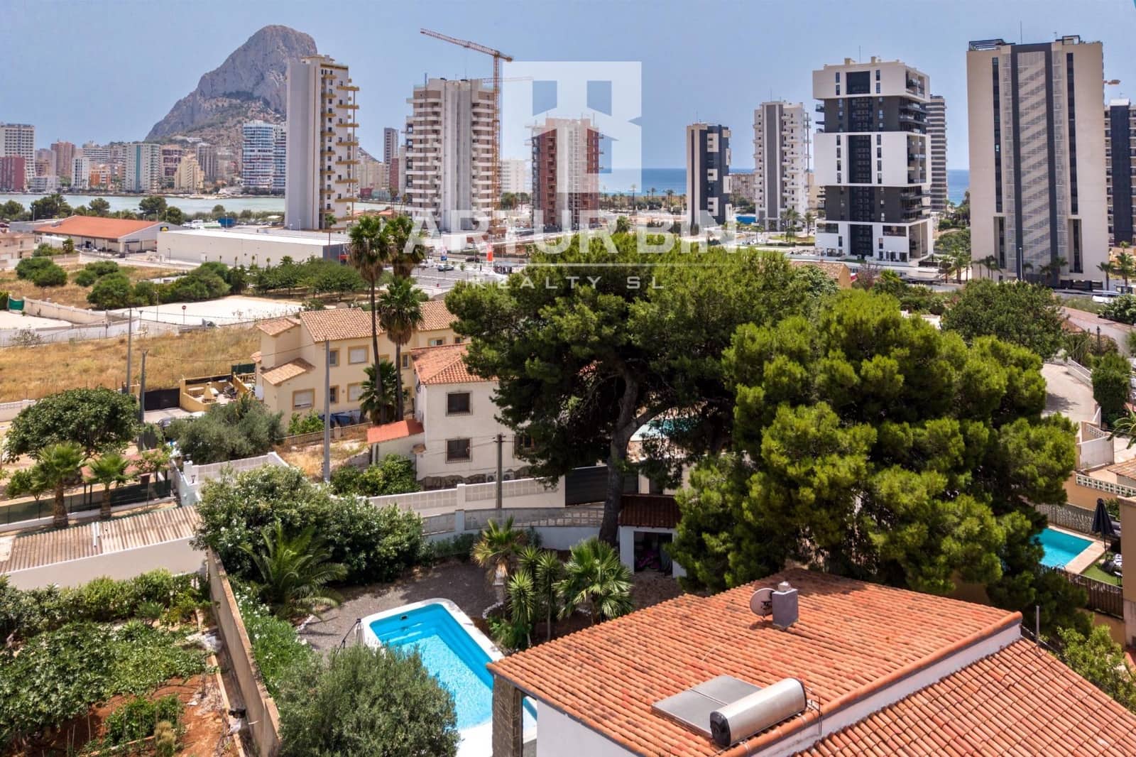 5 slaapkamer Villa te koop in Calpe / Calp met zwembad - € 719.000 (Ref: 9962743)