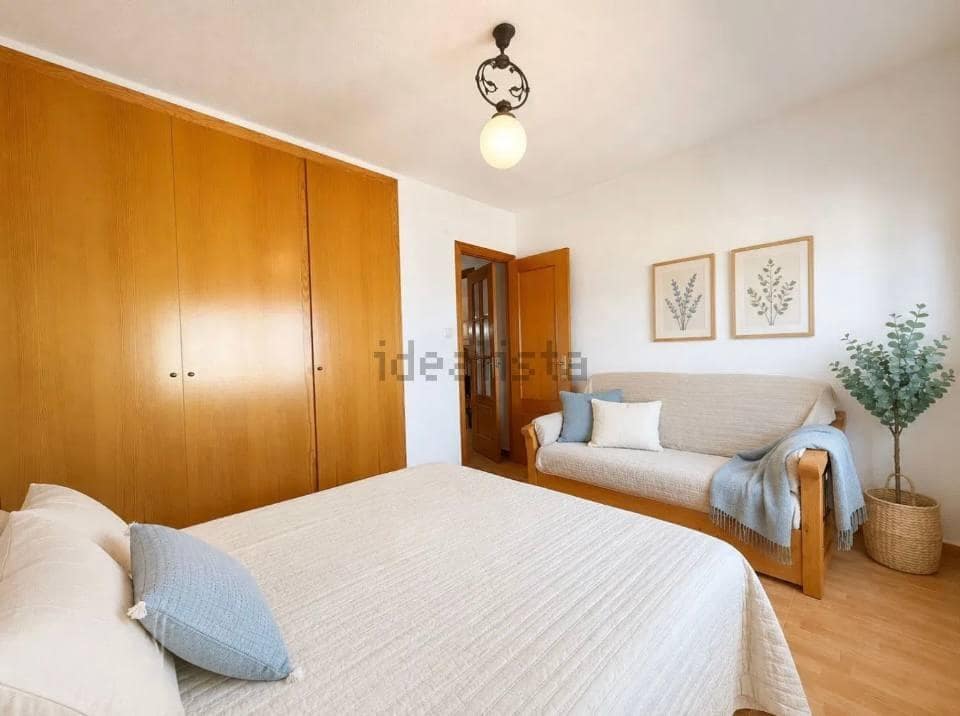2 bedroom Flat for sale in Puig with pool garage - € 340,000 (Ref: 9965308)