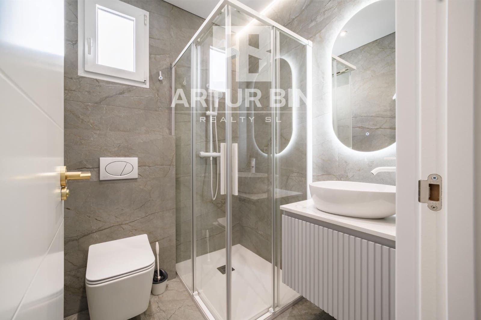 2 slaapkamer Flat te koop in Valencia stad - € 390.000 (Ref: 9970622)