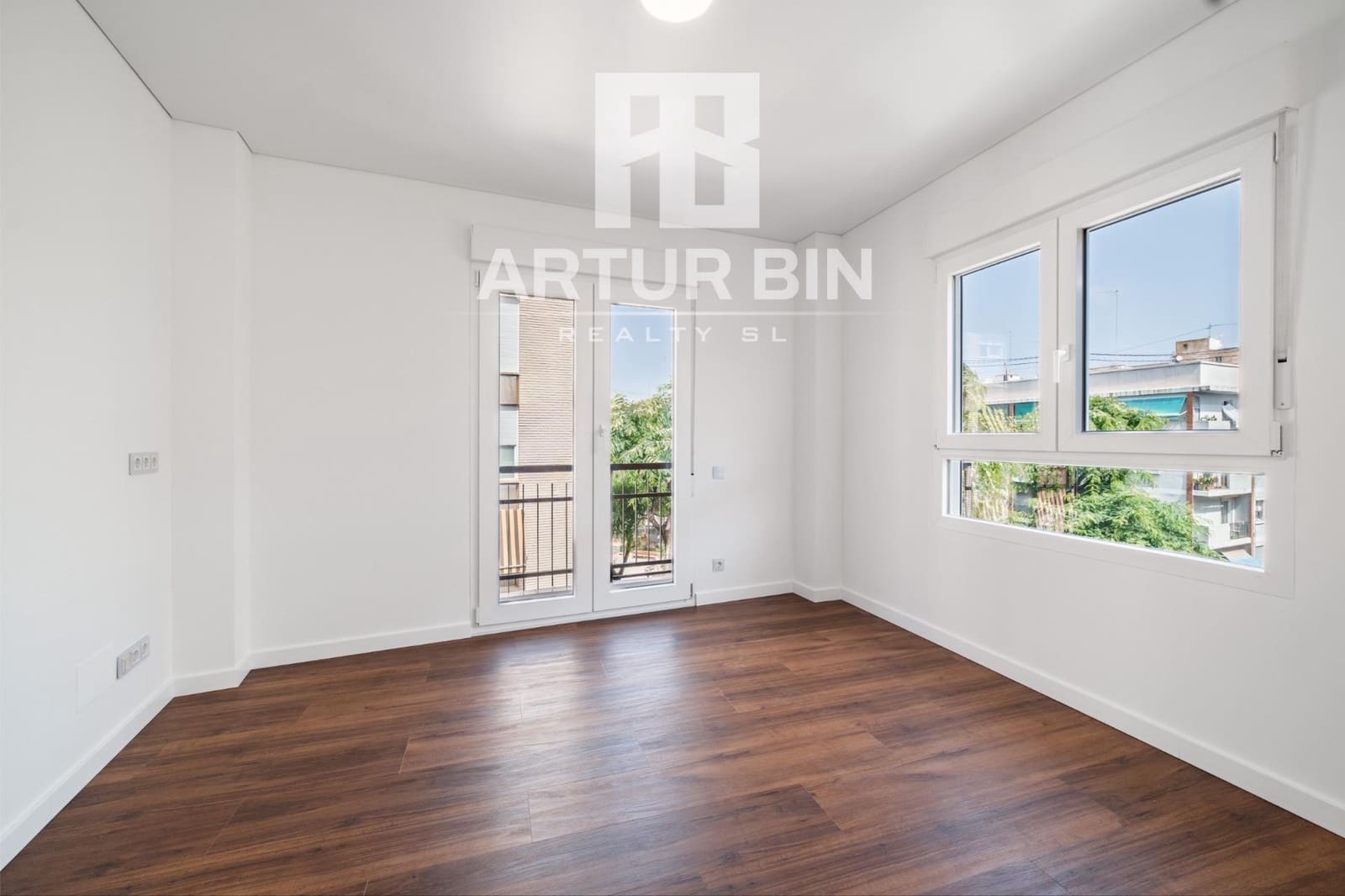 2 slaapkamer Flat te koop in Valencia stad - € 390.000 (Ref: 9970622)