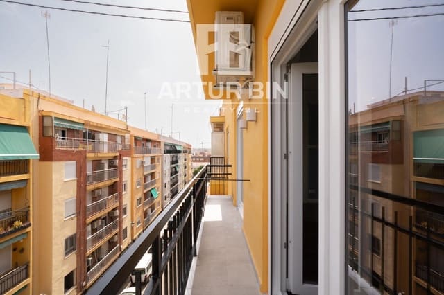 2 slaapkamer Flat te koop in La Creu del Grau, Valencia stad - € 390.000 (Ref: 9970622)