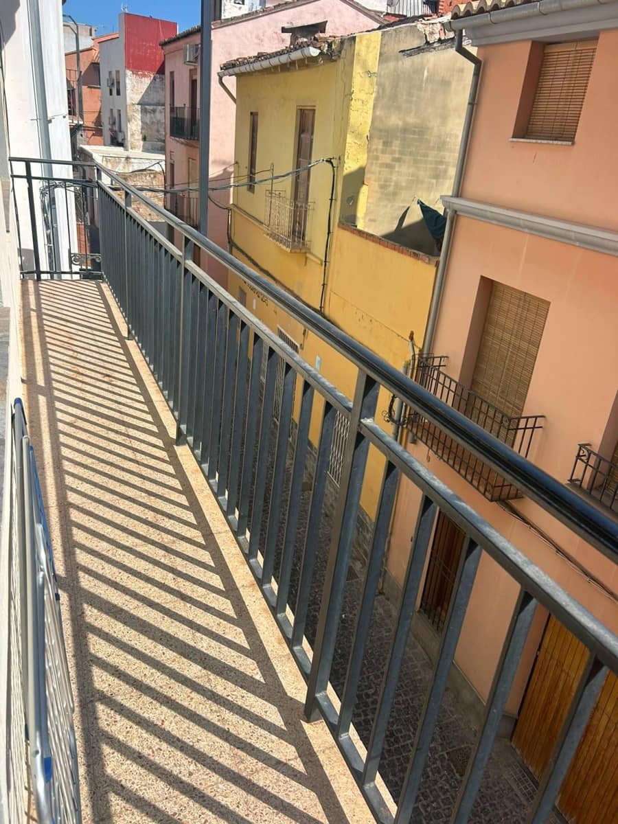 3 slaapkamer Flat te koop in Sagunto / Sagunt - € 150.000 (Ref: 9973342)