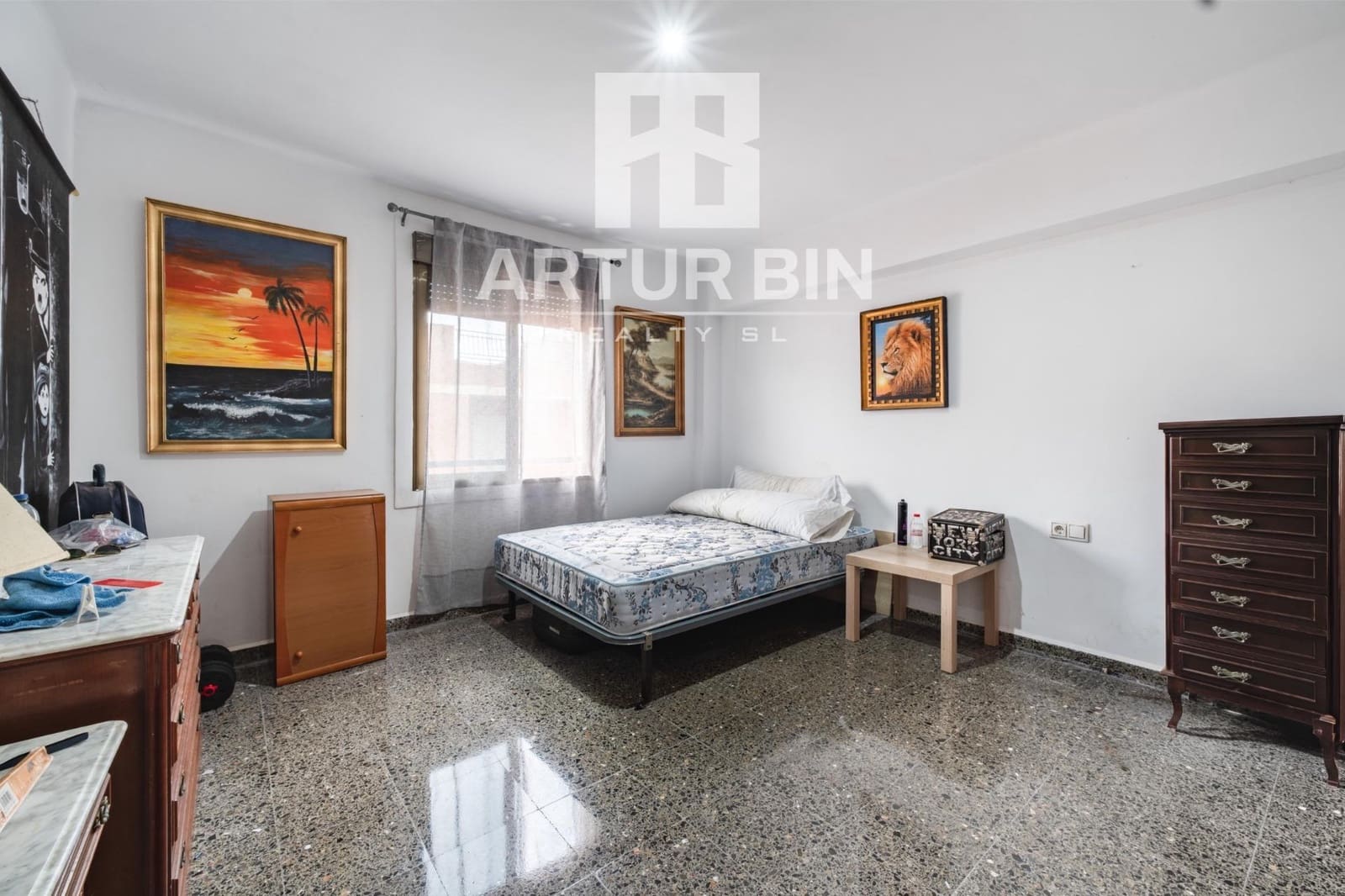 Piso de 3 habitaciones en Tavernes de la Valldigna en venta - 100.000 € (Ref: 9975463)