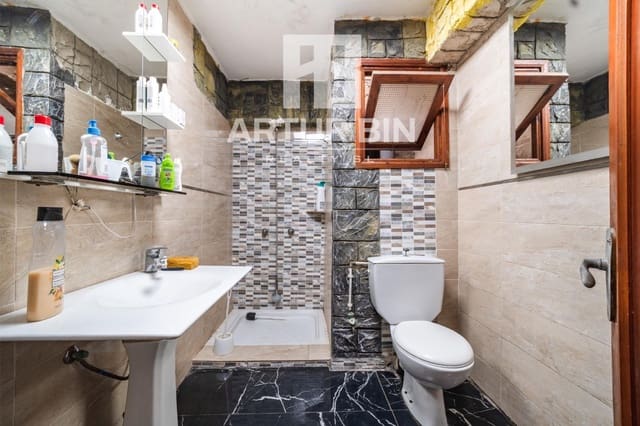 Piso de 3 habitaciones en Tavernes de la Valldigna en venta - 100.000 € (Ref: 9975463)