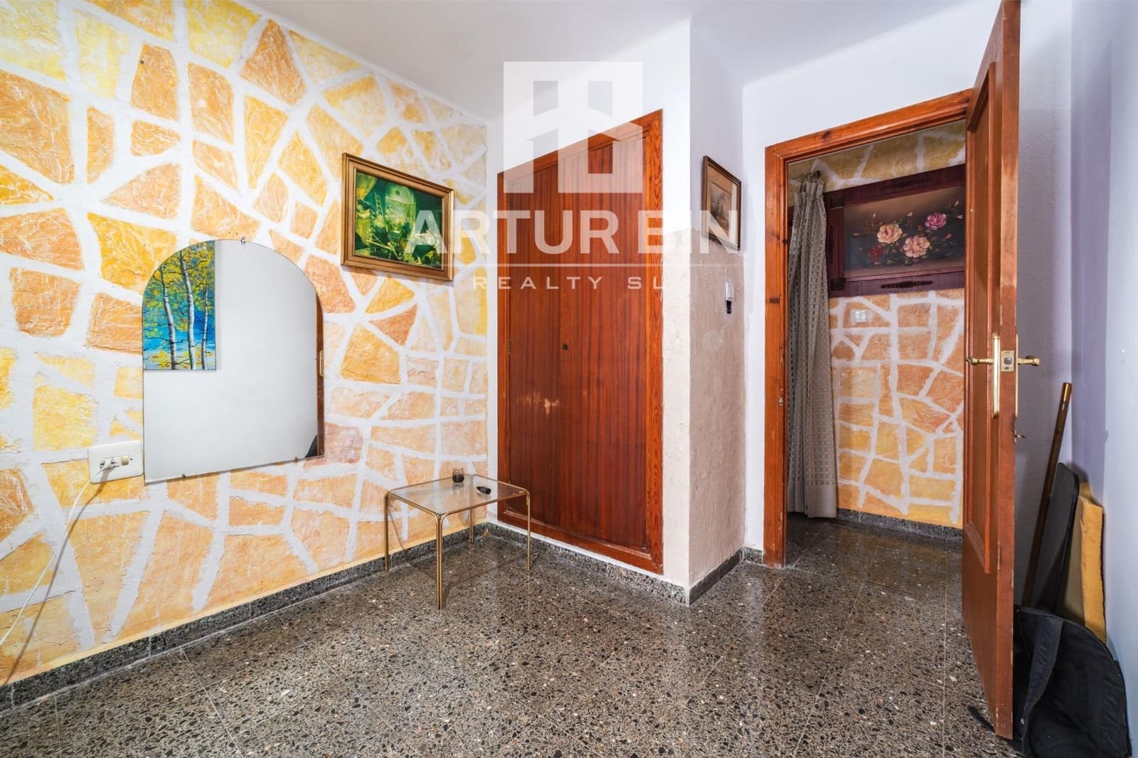 Piso de 3 habitaciones en Tavernes de la Valldigna en venta - 100.000 € (Ref: 9975463)