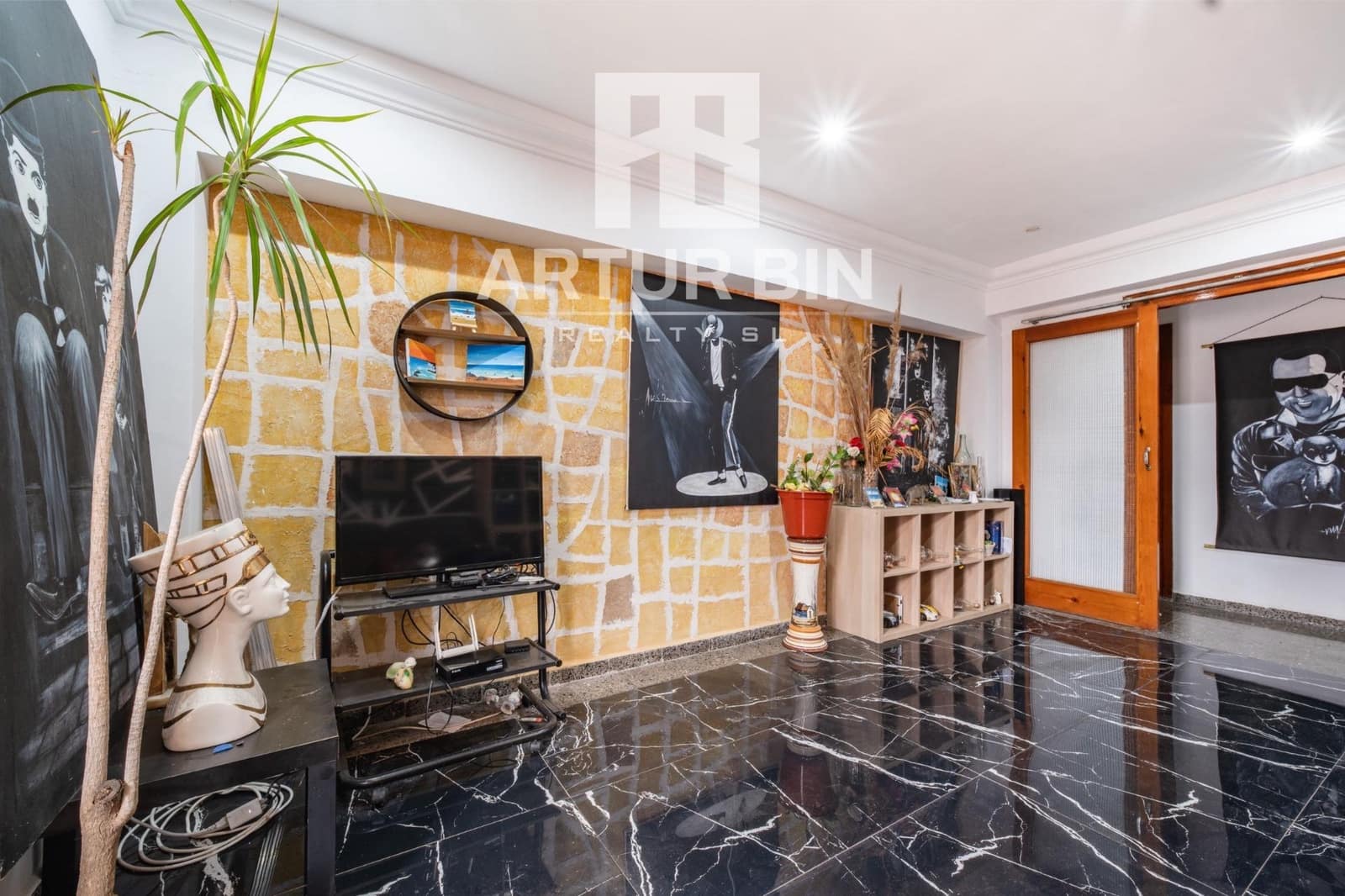 Piso de 3 habitaciones en Tavernes de la Valldigna en venta - 100.000 € (Ref: 9975463)