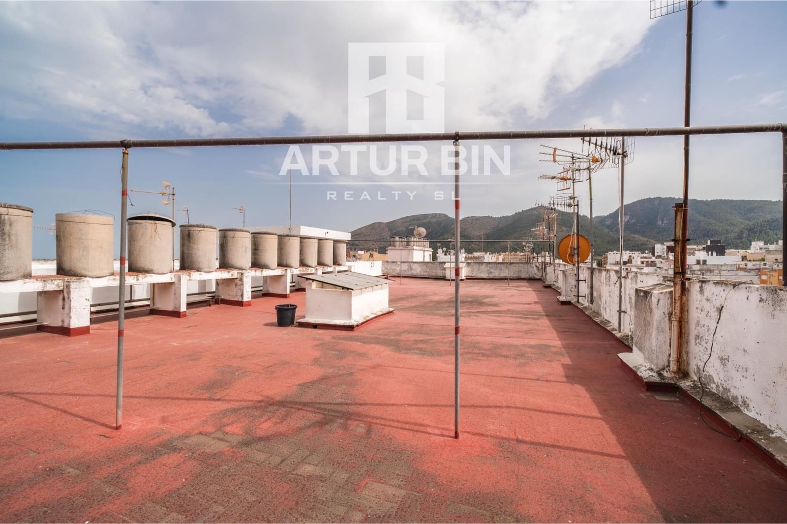 Piso de 3 habitaciones en Tavernes de la Valldigna en venta - 100.000 € (Ref: 9975463)