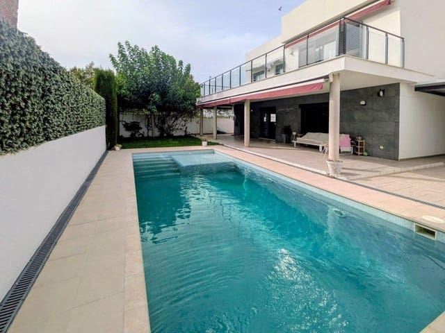 5 Zimmer Villa zu verkaufen in San Antonio de Benagéber mit Pool - 600.000 € (Ref: 9975464)