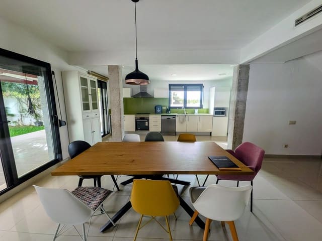 5 Zimmer Villa zu verkaufen in San Antonio de Benagéber mit Pool - 600.000 € (Ref: 9975464)