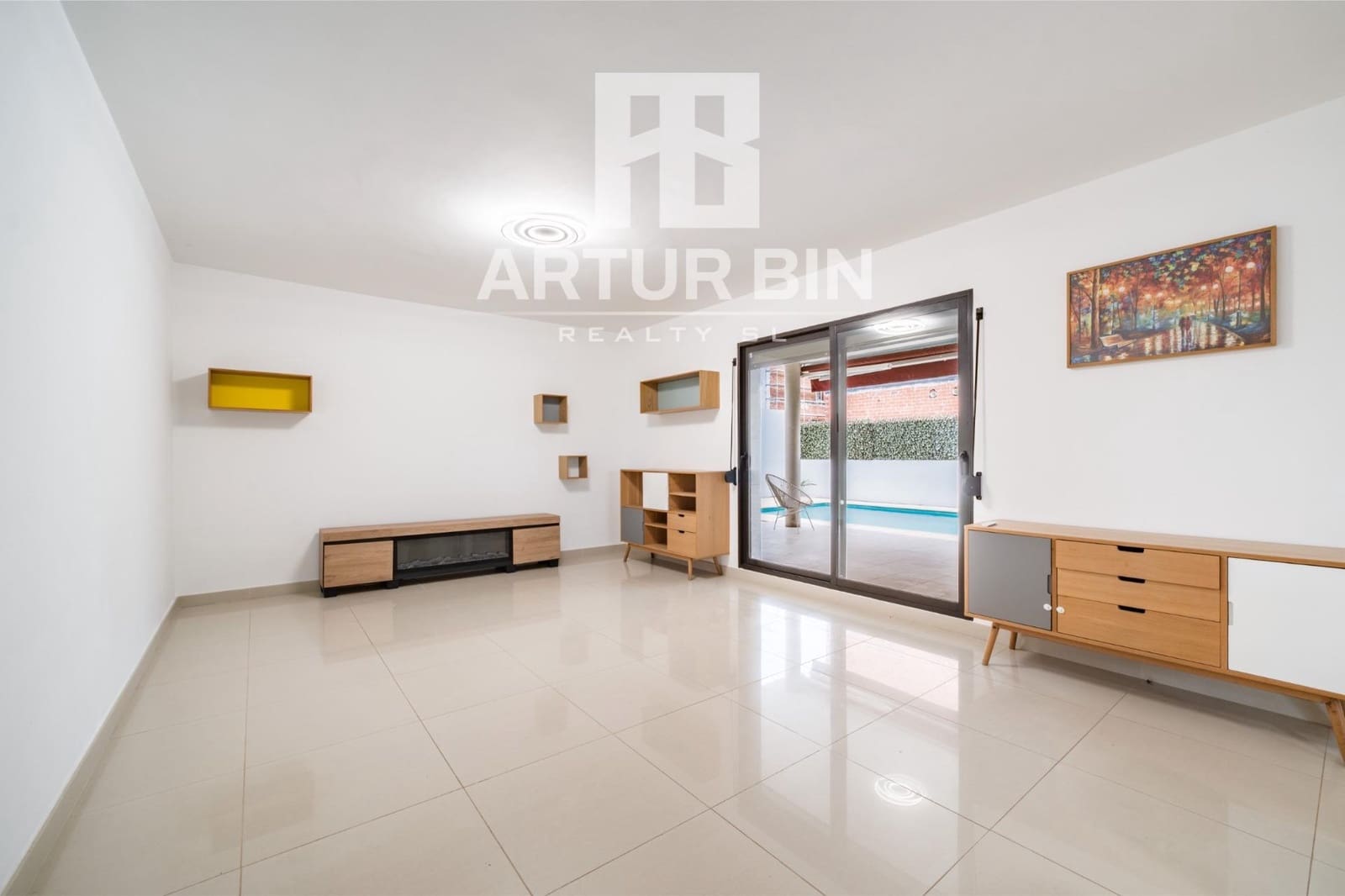 5 makuuhuone Huvila myytävänä paikassa San Antonio de Benageber mukana uima-altaan - 600 000 € (Ref: 9975464)