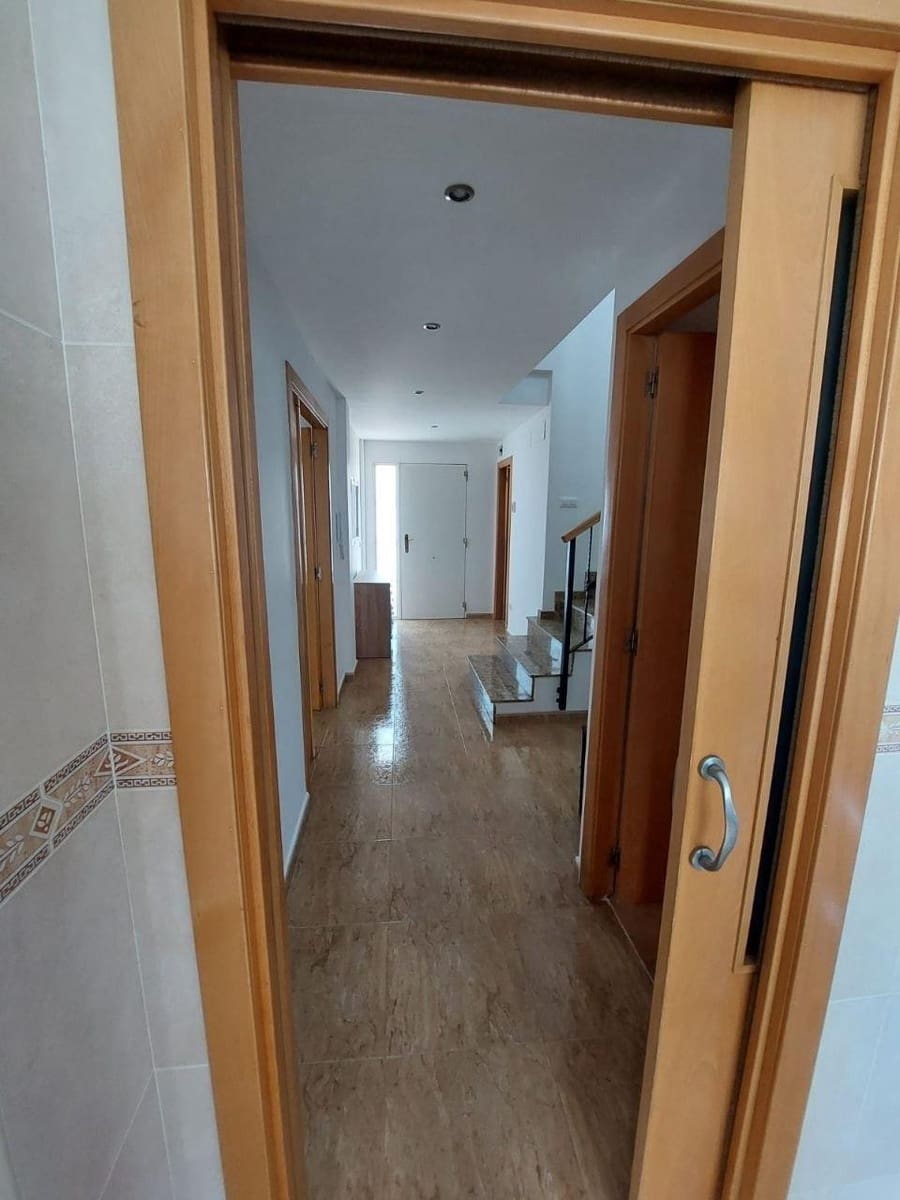 3 bedroom Villa for sale in Beneixida with pool - € 390,000 (Ref: 9978914)