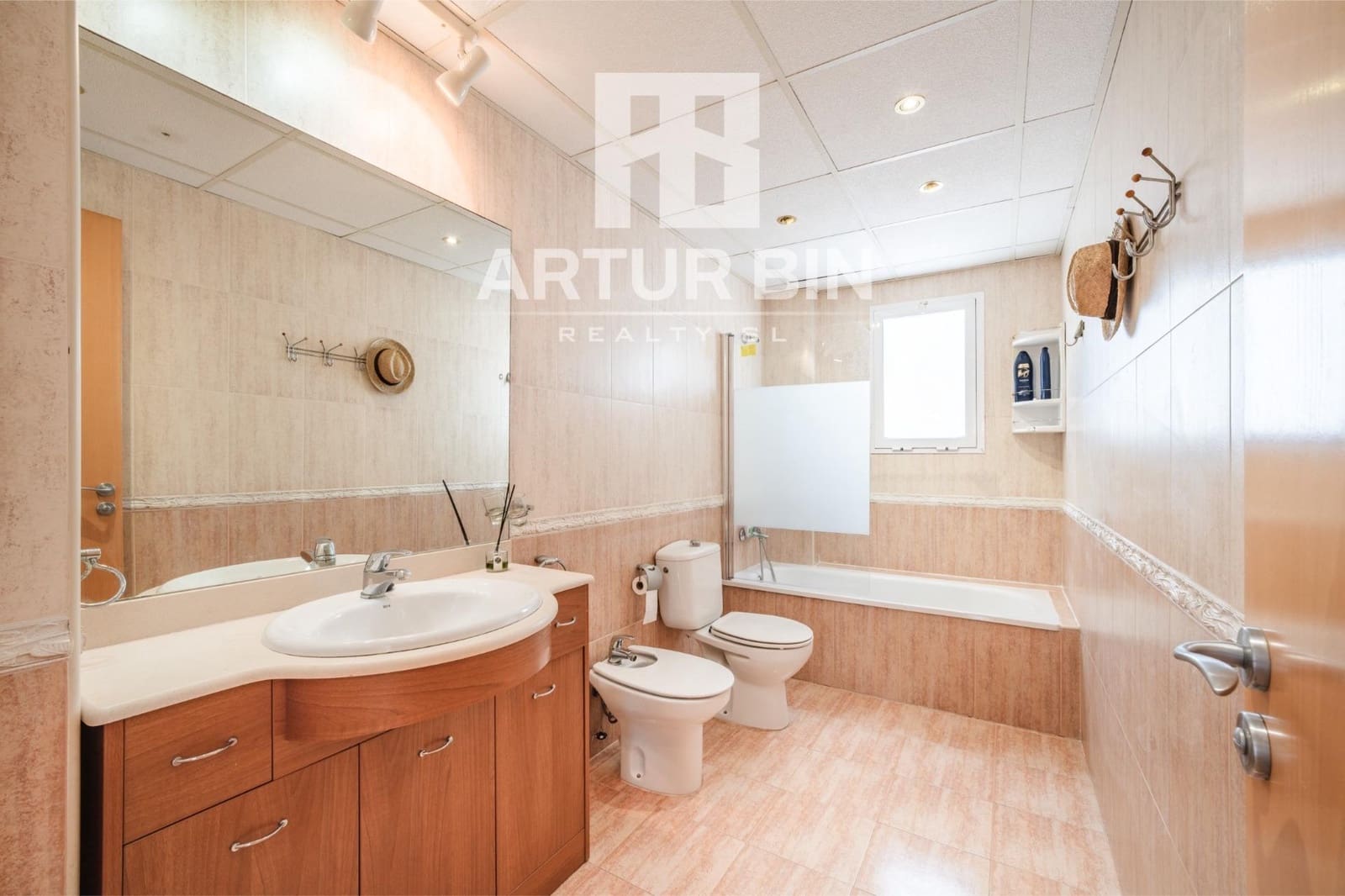 Chalet de 3 habitaciones en Beneixida en venta con piscina - 390.000 € (Ref: 9978914)