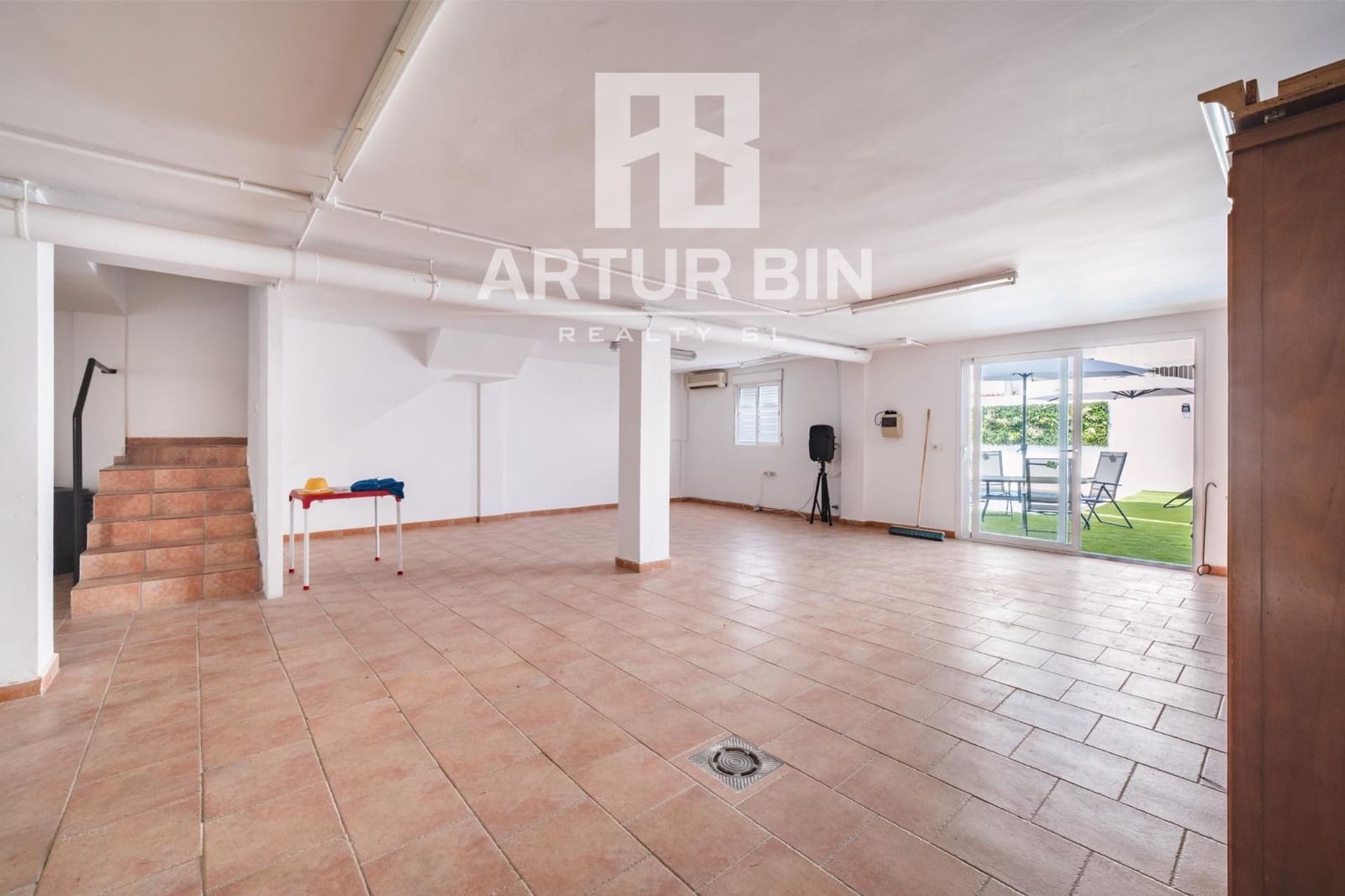 Chalet de 3 habitaciones en Beneixida en venta con piscina - 390.000 € (Ref: 9978914)