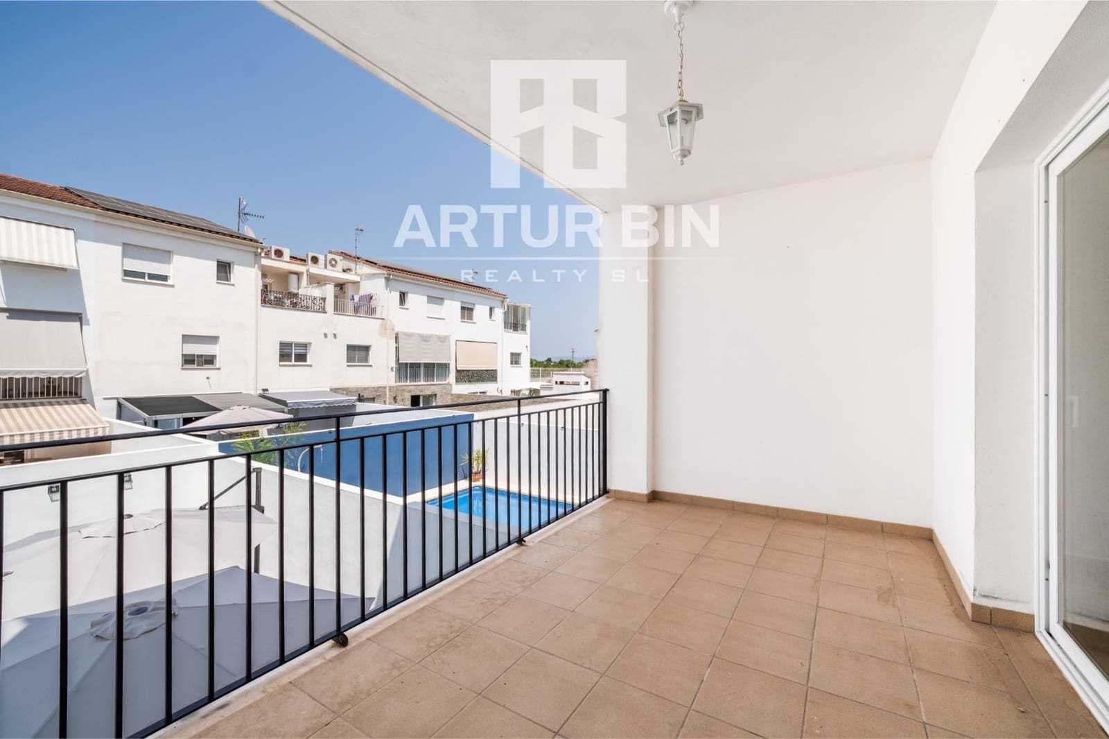 Chalet de 3 habitaciones en Beneixida en venta con piscina - 390.000 € (Ref: 9978914)
