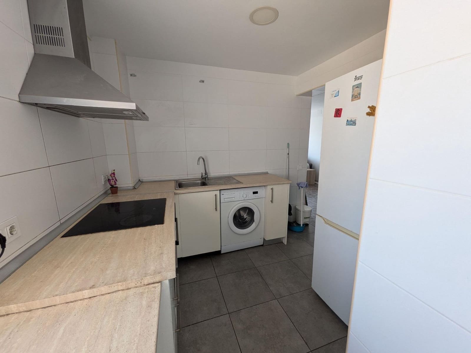 Piso de 3 habitaciones en València ciudad en venta - 230.000 € (Ref: 9985005)