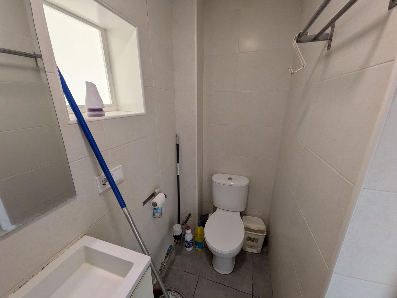 Piso de 3 habitaciones en València ciudad en venta - 230.000 € (Ref: 9985005)