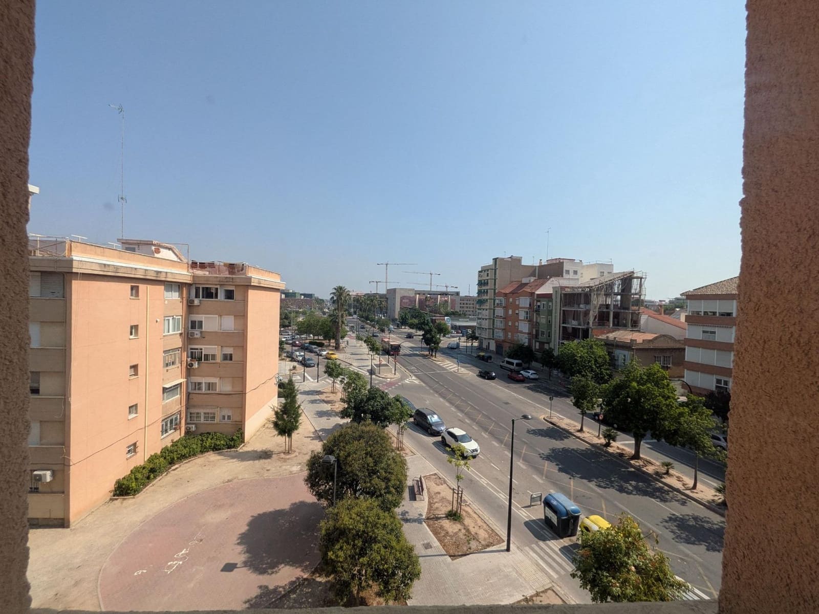 Piso de 3 habitaciones en València ciudad en venta - 230.000 € (Ref: 9985005)