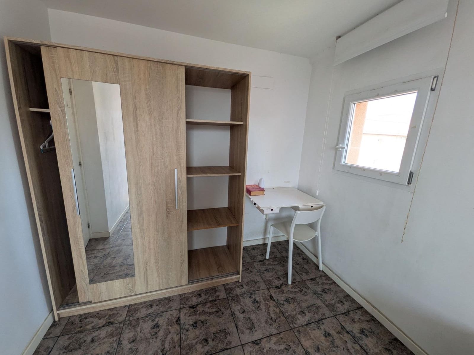 Piso de 3 habitaciones en València ciudad en venta - 230.000 € (Ref: 9985005)