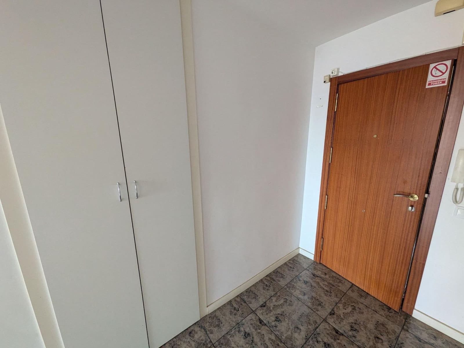Piso de 3 habitaciones en València ciudad en venta - 230.000 € (Ref: 9985005)