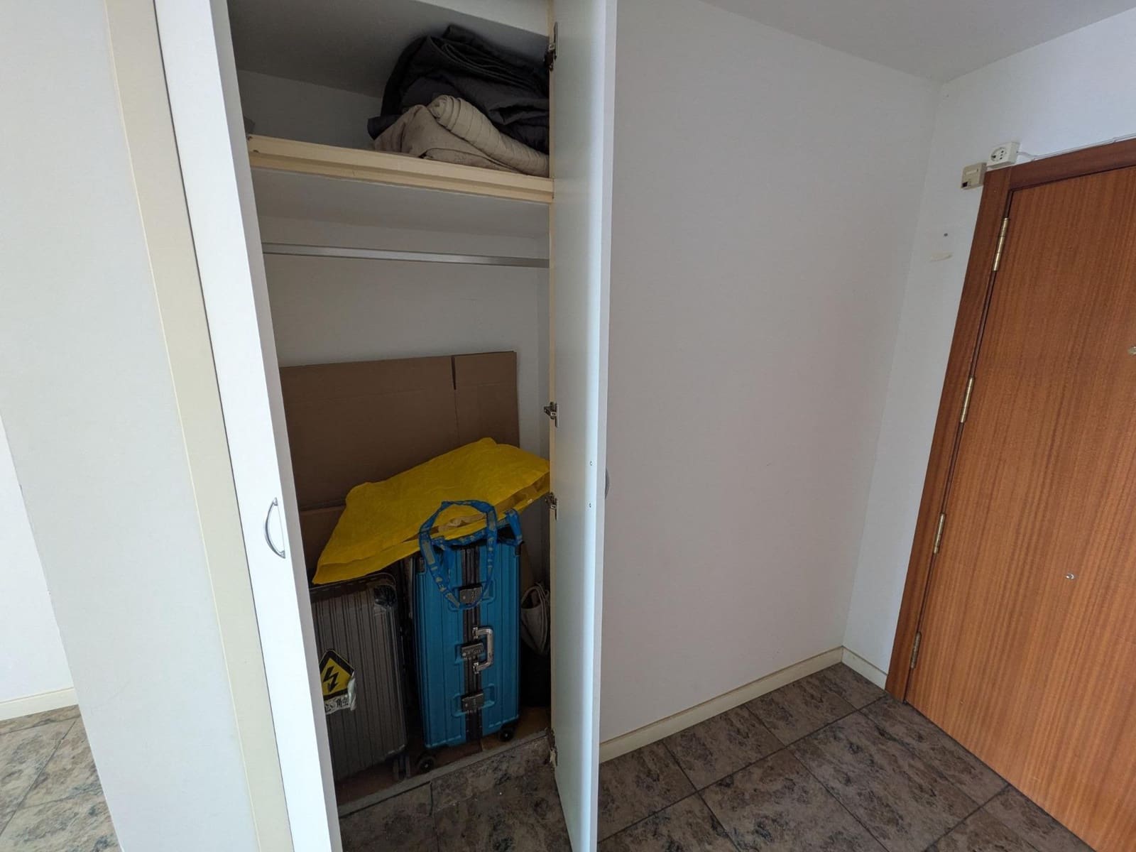 Piso de 3 habitaciones en València ciudad en venta - 230.000 € (Ref: 9985005)