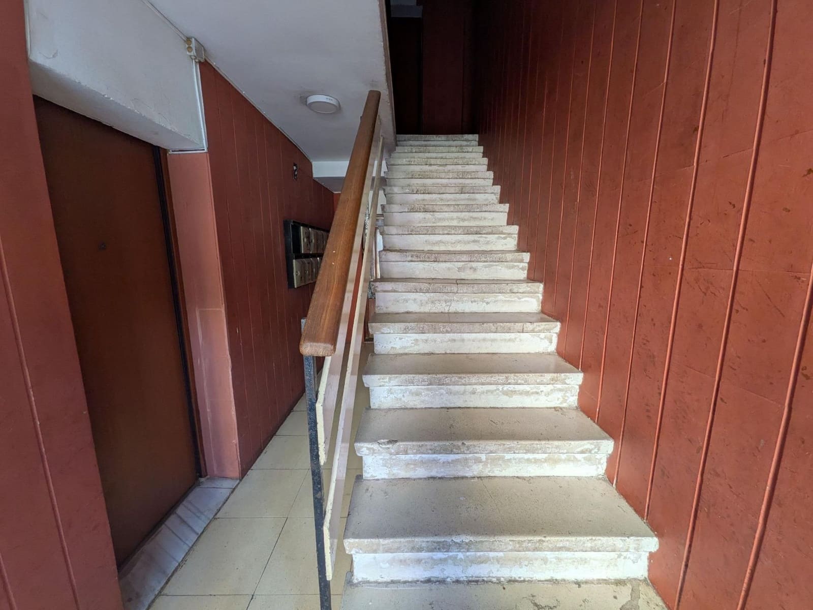 Piso de 3 habitaciones en València ciudad en venta - 230.000 € (Ref: 9985005)