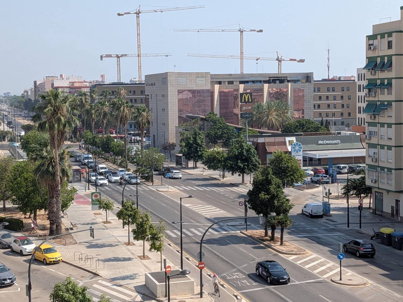 Piso de 3 habitaciones en València ciudad en venta - 230.000 € (Ref: 9985005)