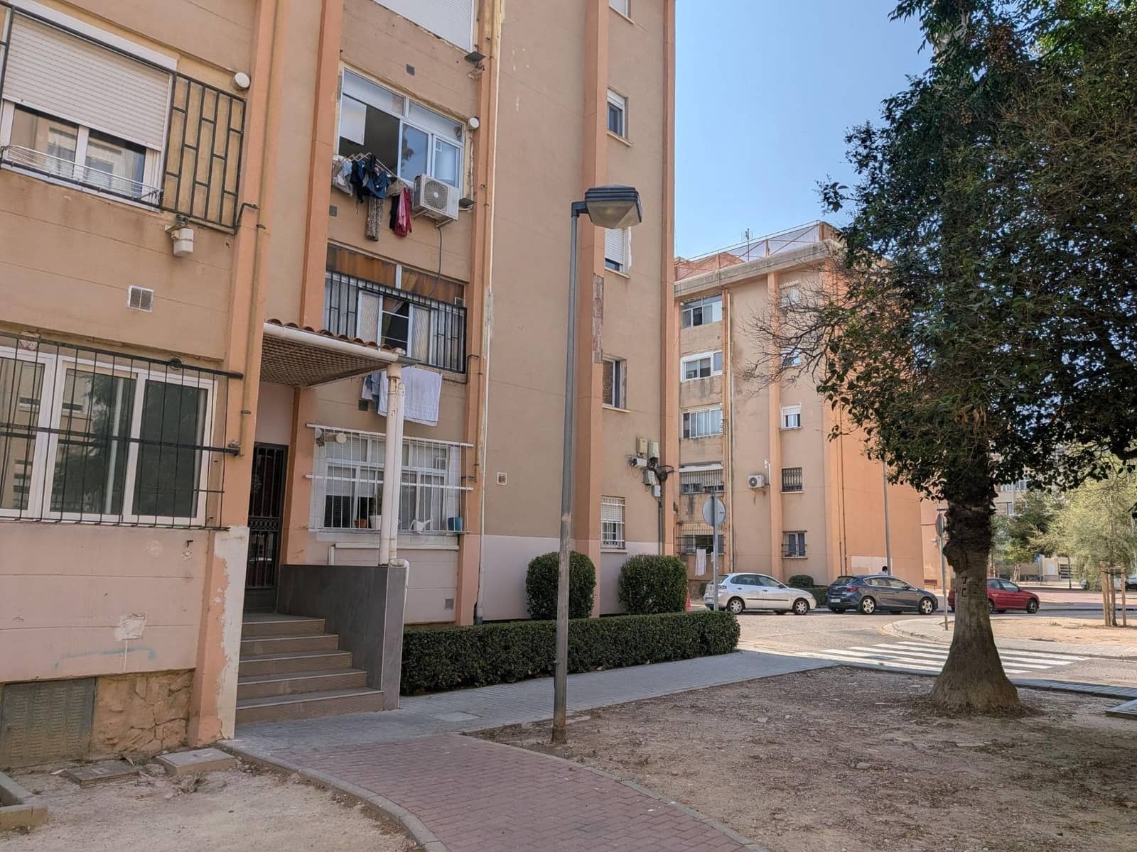 Piso de 3 habitaciones en València ciudad en venta - 230.000 € (Ref: 9985005)