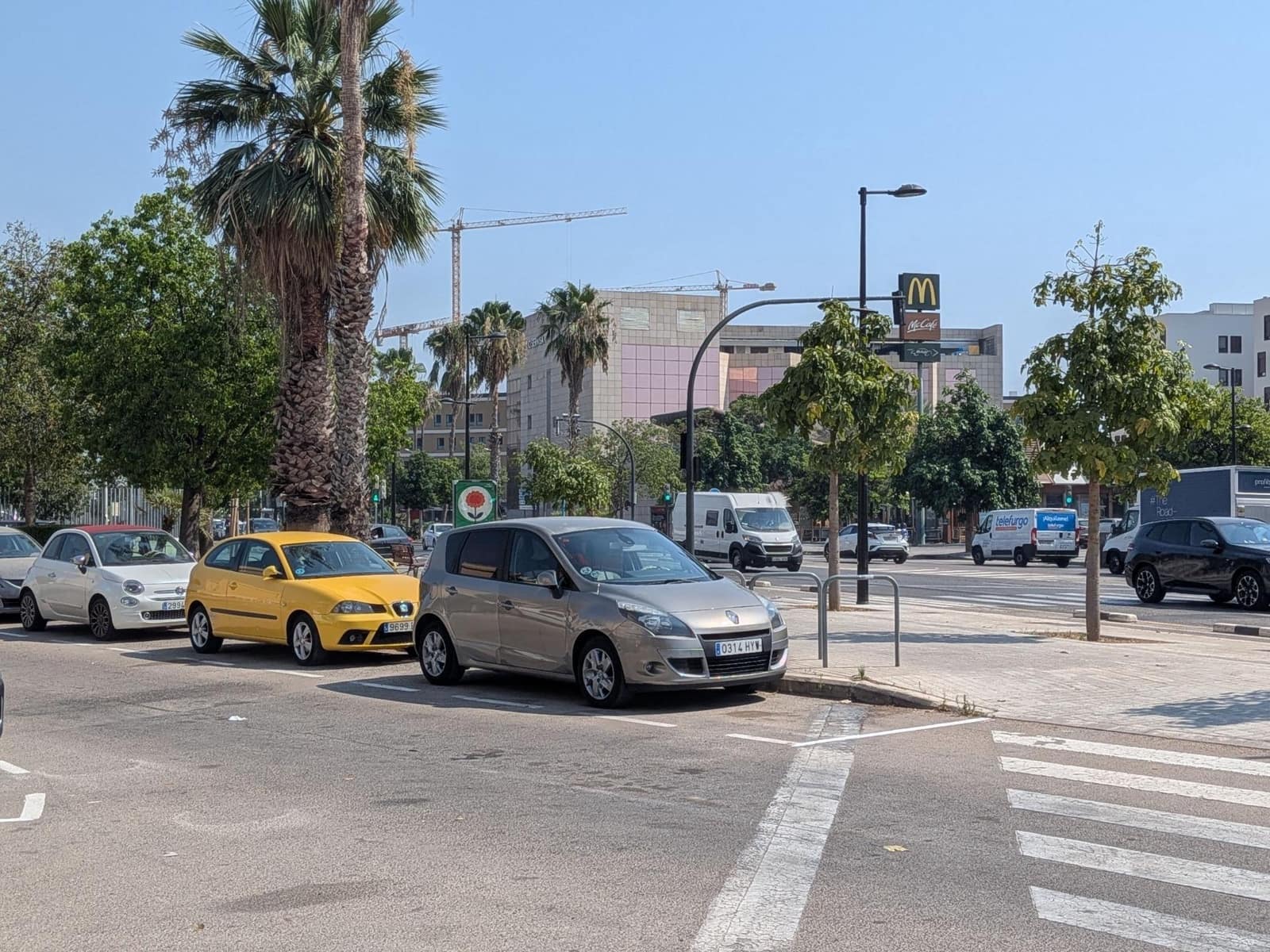 Piso de 3 habitaciones en València ciudad en venta - 230.000 € (Ref: 9985005)