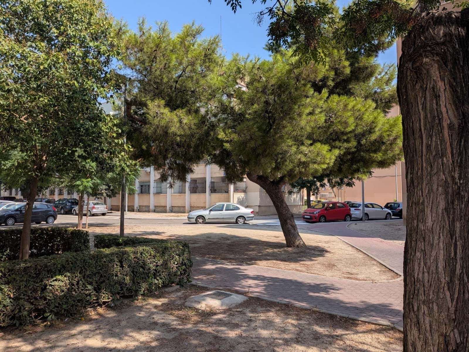 Piso de 3 habitaciones en València ciudad en venta - 230.000 € (Ref: 9985005)