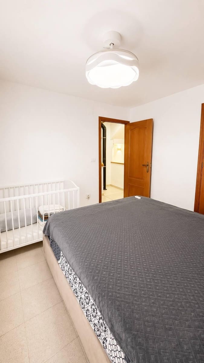 5 bedroom Townhouse for sale in Sueca - € 320,000 (Ref: 9986898)