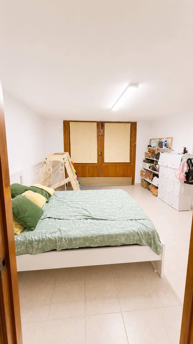 5 bedroom Townhouse for sale in Sueca - € 320,000 (Ref: 9986898)