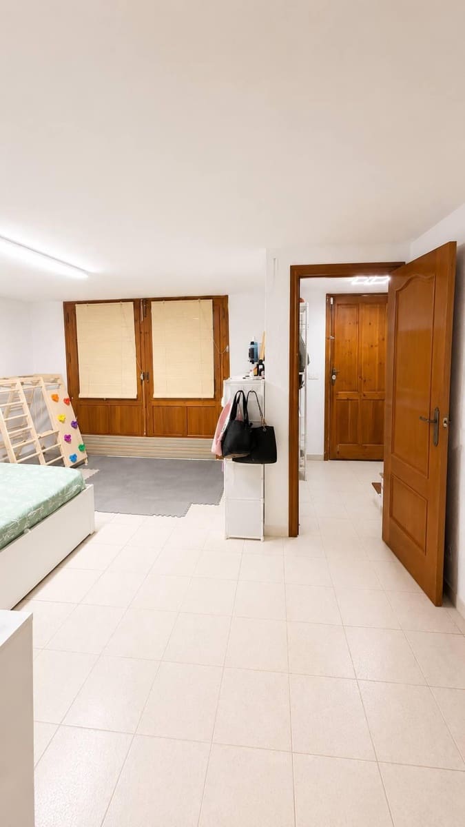 5 bedroom Townhouse for sale in Sueca - € 320,000 (Ref: 9986898)