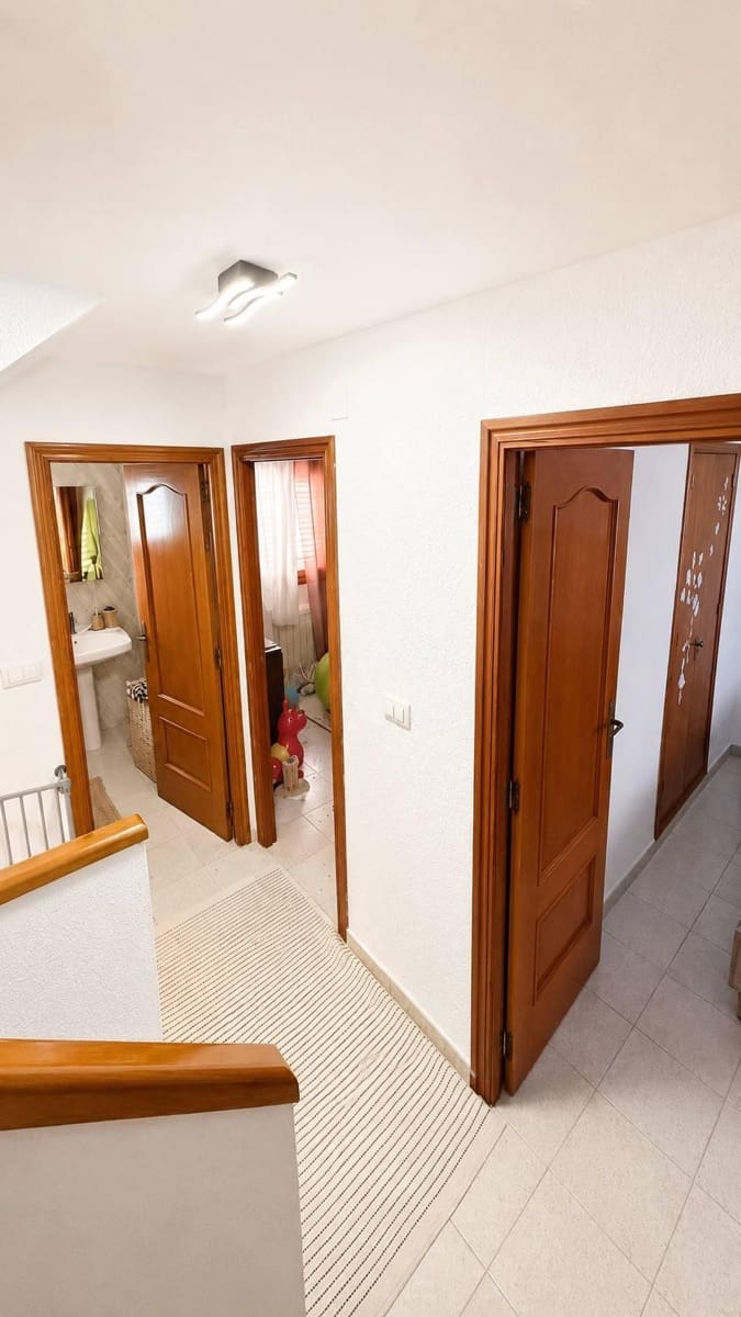 5 bedroom Townhouse for sale in Sueca - € 320,000 (Ref: 9986898)