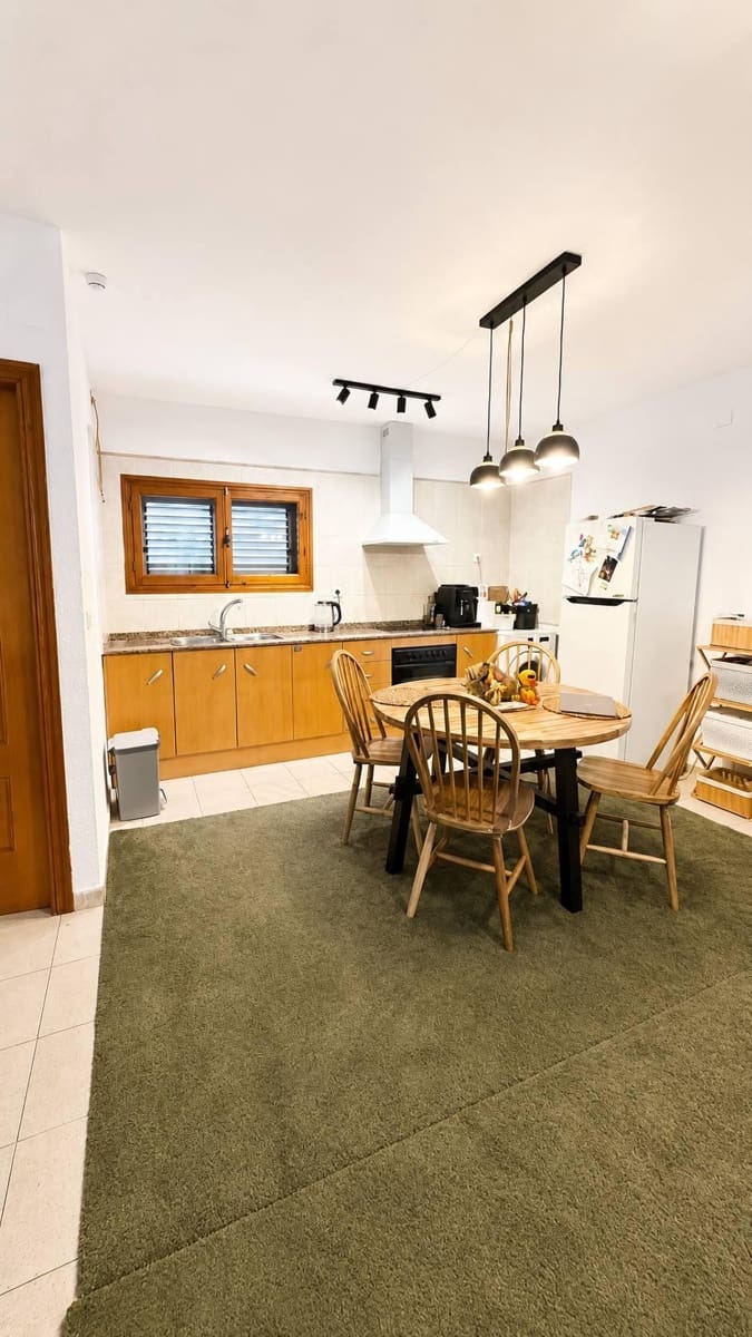5 bedroom Townhouse for sale in Sueca - € 320,000 (Ref: 9986898)