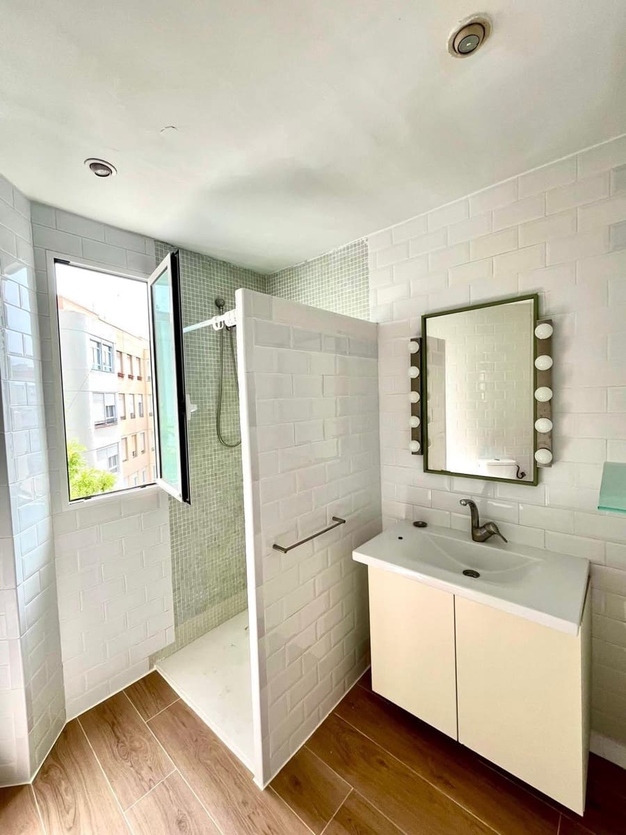 2 sypialnia Mieszkanie na sprzedaż w Miasto Walencja - 550 000 € (Ref: 9994280)
