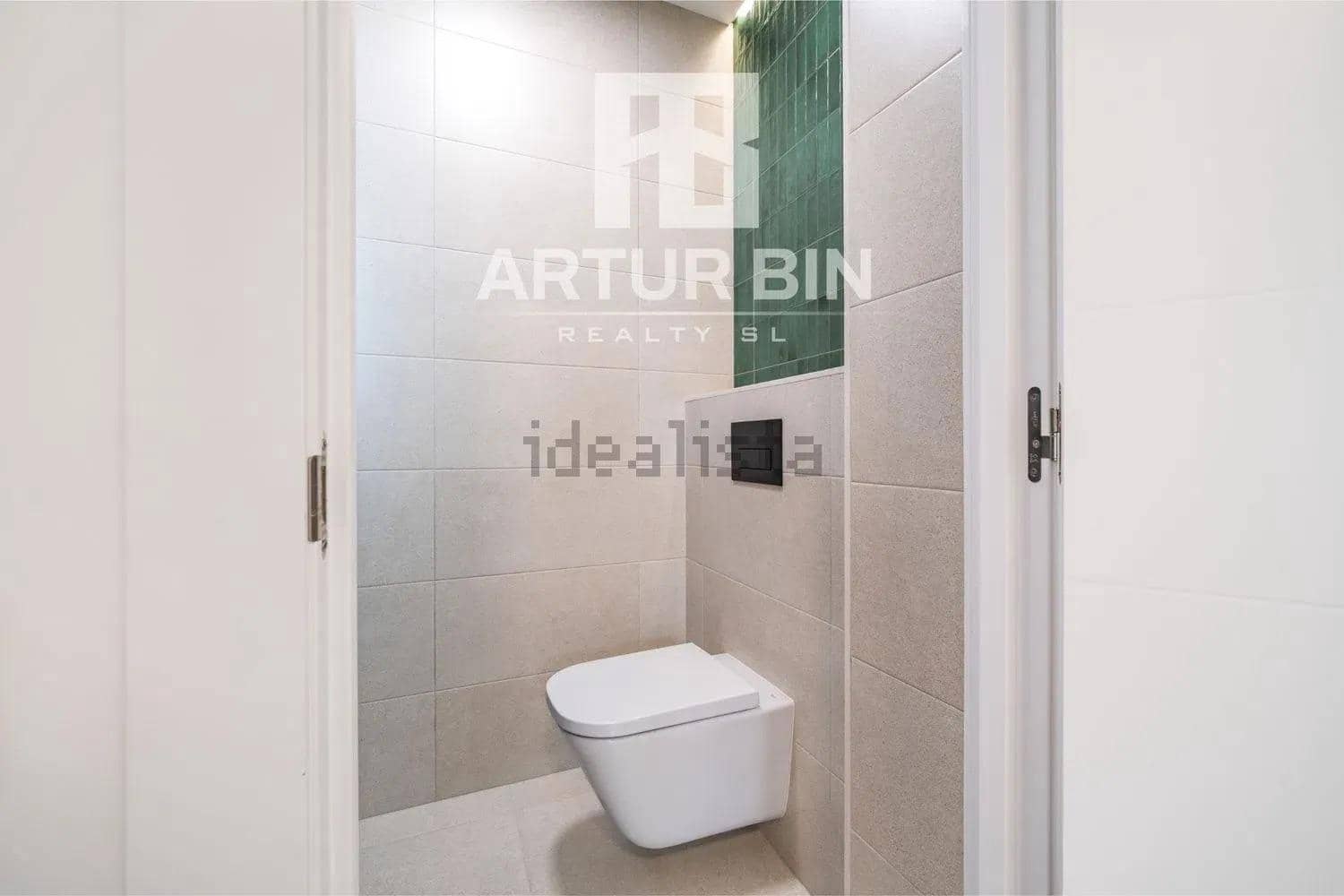 2 bedroom Flat for sale in Valencia city - € 420,000 (Ref: 9994281)