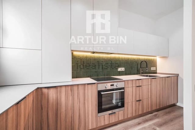 2 bedroom Flat for sale in Russafa, Valencia city - € 420,000 (Ref: 9994281)