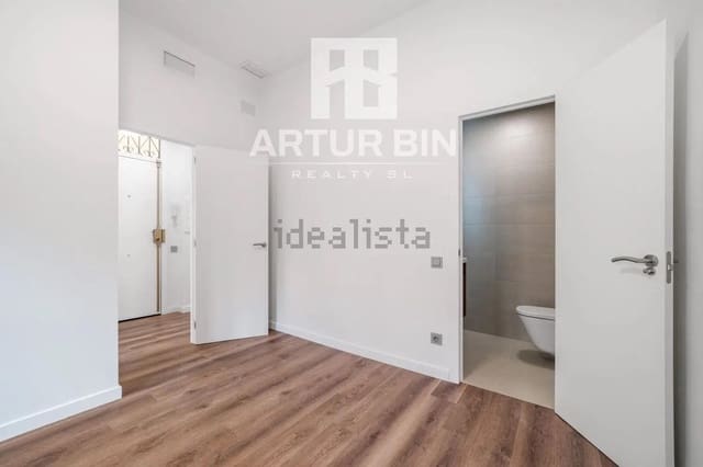 2 bedroom Flat for sale in Russafa, Valencia city - € 420,000 (Ref: 9994281)