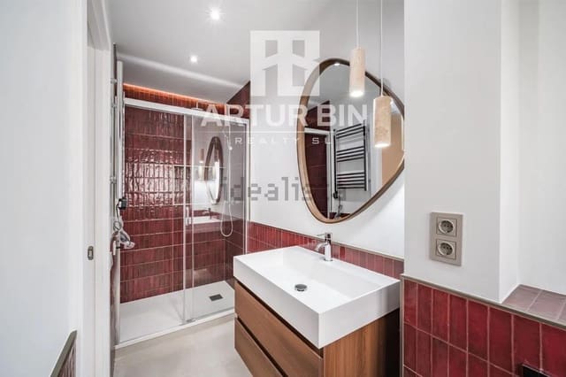 2 bedroom Flat for sale in Russafa, Valencia city - € 420,000 (Ref: 9994281)